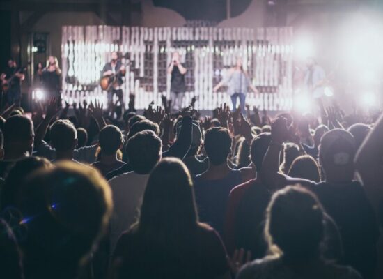 Nach dem Sommer der Festivals. (Religiöse) Fragen zur Eventarisierung